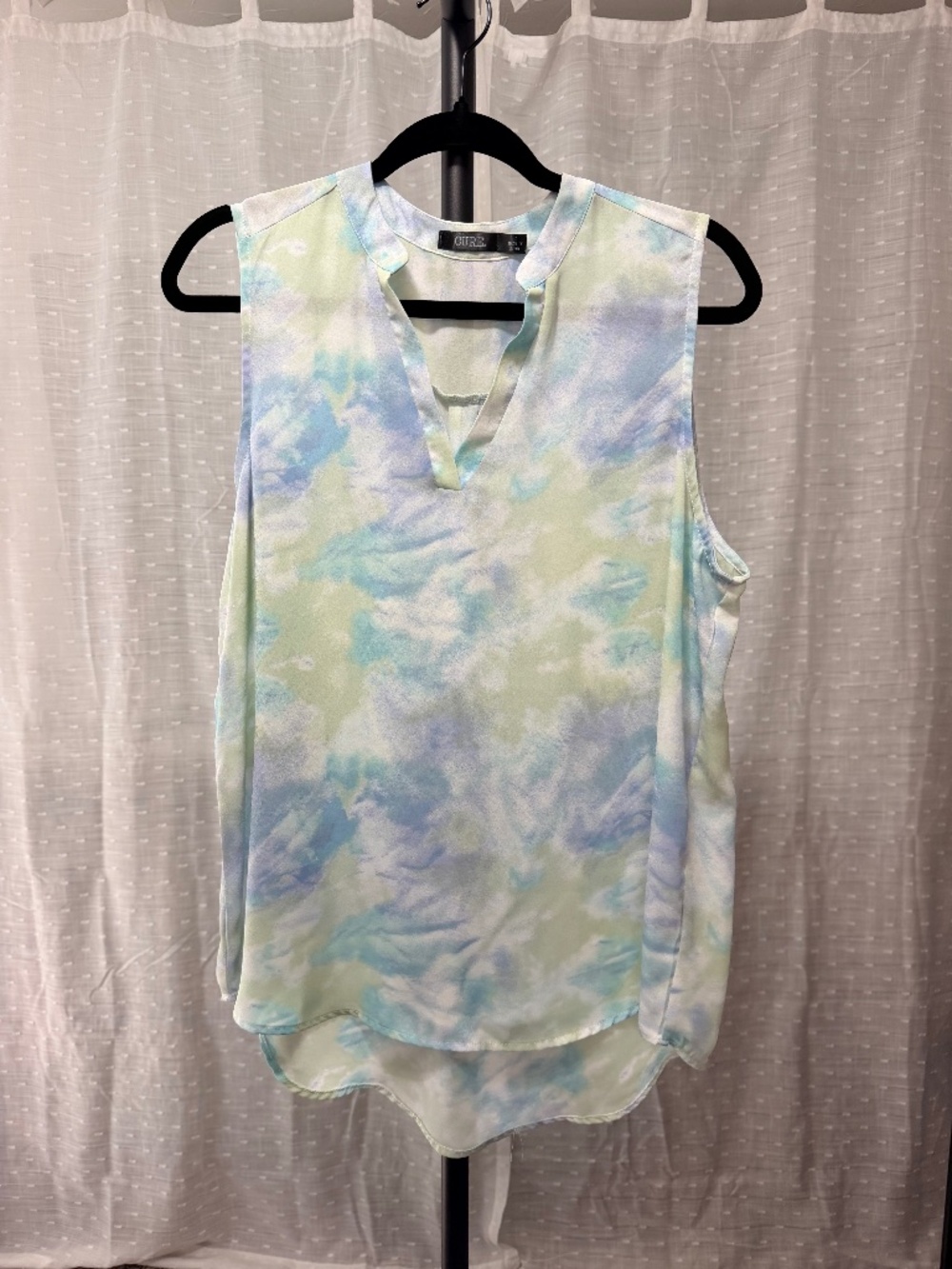 CURE Sleeveless Blouse - L